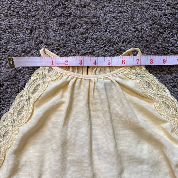 Kendall & Kylie Cream Cropped Tank Top - Picture 6 of 8